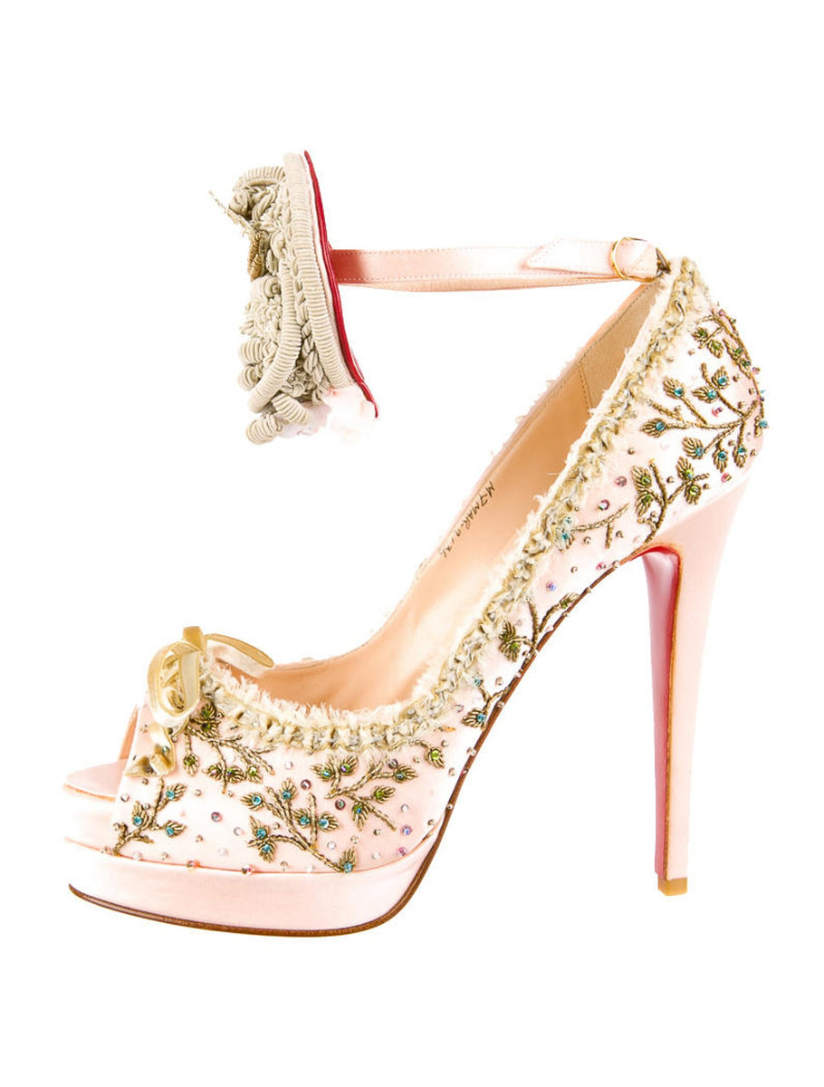 Christian louboutin marié shops